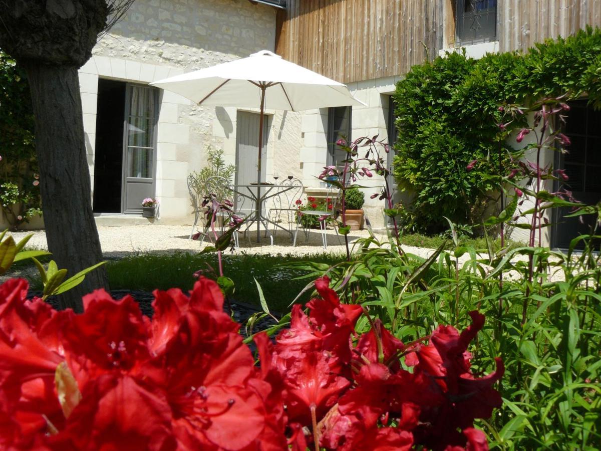 Chambres D'Hotes Rue Du Poids Bourgueil Bagian luar foto
