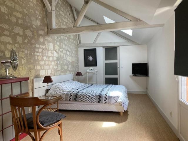 Chambres D'Hotes Rue Du Poids Bourgueil Bagian luar foto