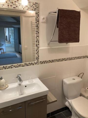Chambres D'Hotes Rue Du Poids Bourgueil Bagian luar foto